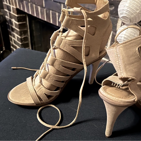 Hot high heel gladiator by Kenneth Cole - Picture 2 of 7